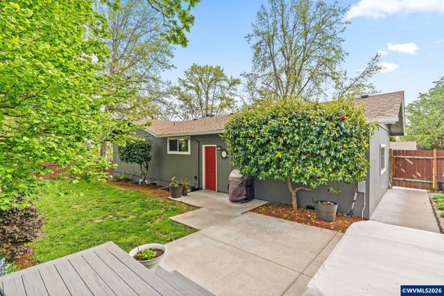 1930 NW 29th Pl, Corvallis, OR 97330