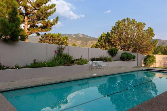 1205 Marigold Drive NE, Albuquerque, NM 87122