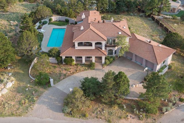1205 Marigold Drive NE, Albuquerque, NM 87122