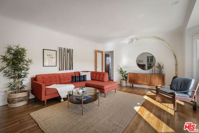 4128 Aguilar Way, Los Angeles, CA 90065