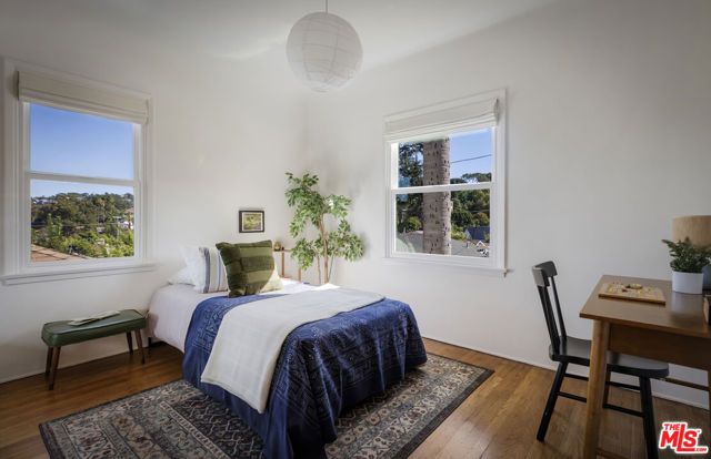 4128 Aguilar Way, Los Angeles, CA 90065