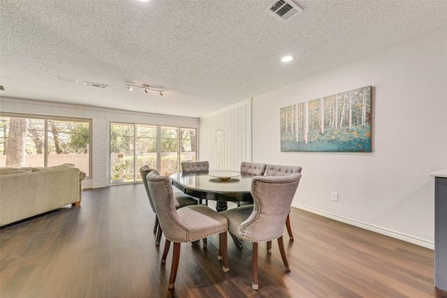 805 Crowley Road, Arlington, TX 76012