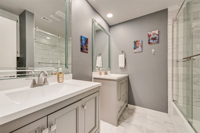 805 Crowley Road, Arlington, TX 76012