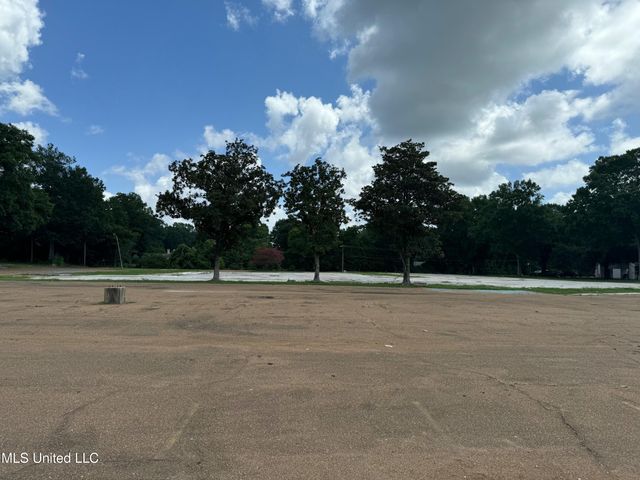 129 Jefferson Davis Boulevard, Natchez, MS 39120