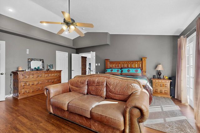 76 Edeal Road SE, Los Lunas, NM 87031