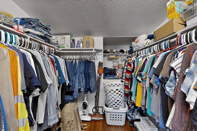 76 Edeal Road SE, Los Lunas, NM 87031