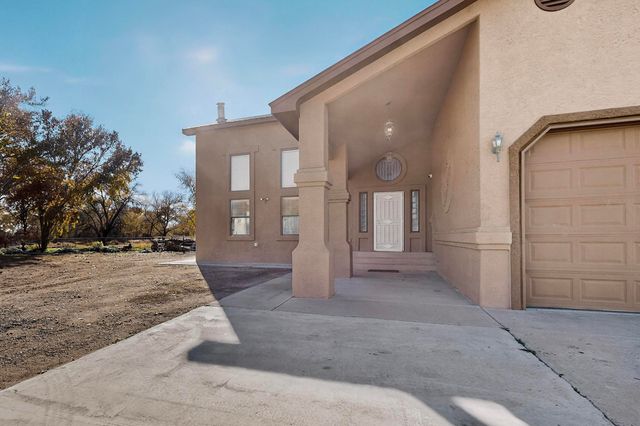 76 Edeal Road SE, Los Lunas, NM 87031