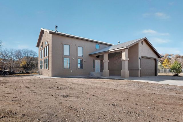 76 Edeal Road SE, Los Lunas, NM 87031