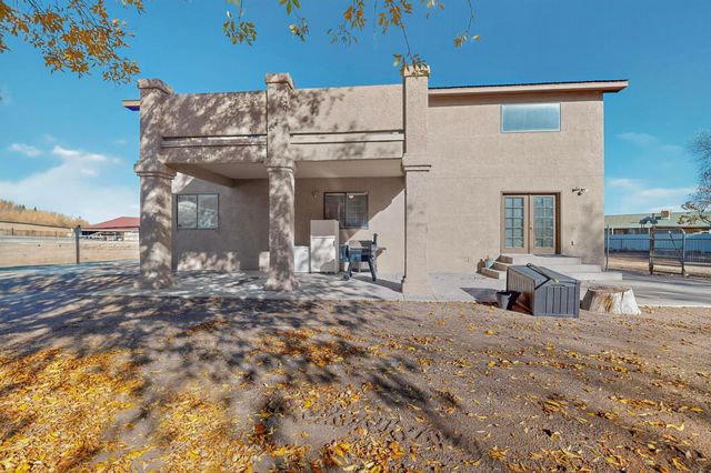 76 Edeal Road SE, Los Lunas, NM 87031