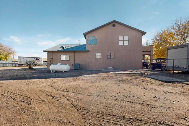 76 Edeal Road SE, Los Lunas, NM 87031