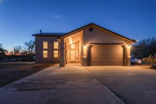 76 Edeal Road SE, Los Lunas, NM 87031