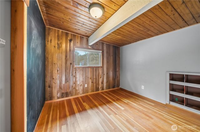 810 S Lake Roesiger Road, Snohomish, WA 98290