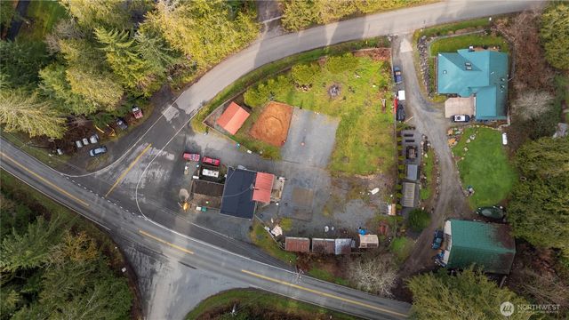 810 S Lake Roesiger Road, Snohomish, WA 98290