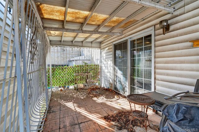 376 Bronx Park Avenue, Bronx, NY 10460