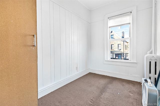 376 Bronx Park Avenue, Bronx, NY 10460