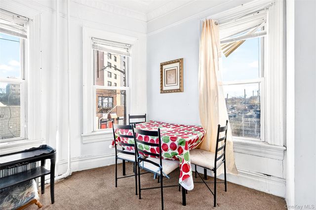 376 Bronx Park Avenue, Bronx, NY 10460