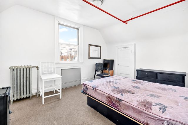 376 Bronx Park Avenue, Bronx, NY 10460