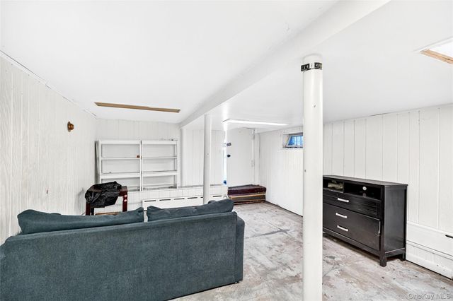 376 Bronx Park Avenue, Bronx, NY 10460