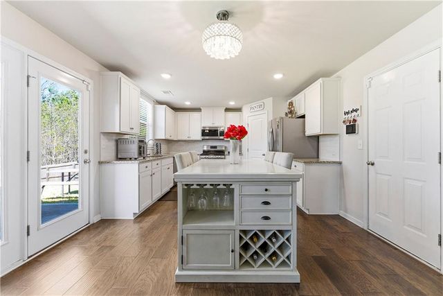 3126 Cove View Court, Dacula, GA 30019