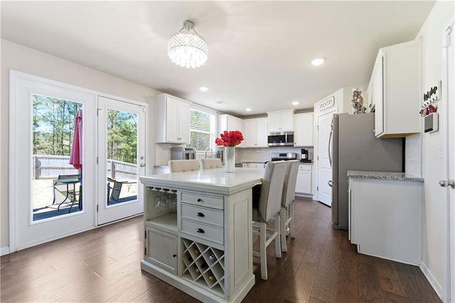 3126 Cove View Court, Dacula, GA 30019