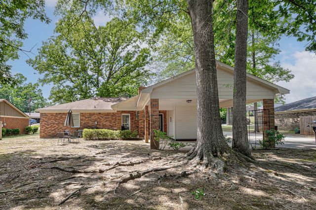 6638 Highridge Drive, Columbus, GA 31904