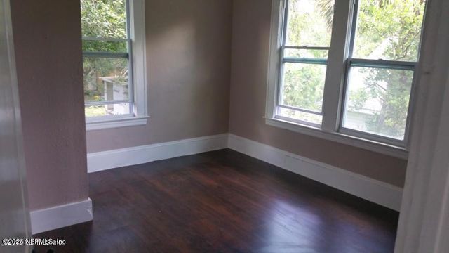 2048 MONCRIEF Road, Jacksonville, FL 32209