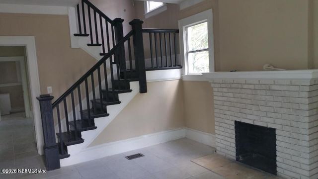 2048 MONCRIEF Road, Jacksonville, FL 32209