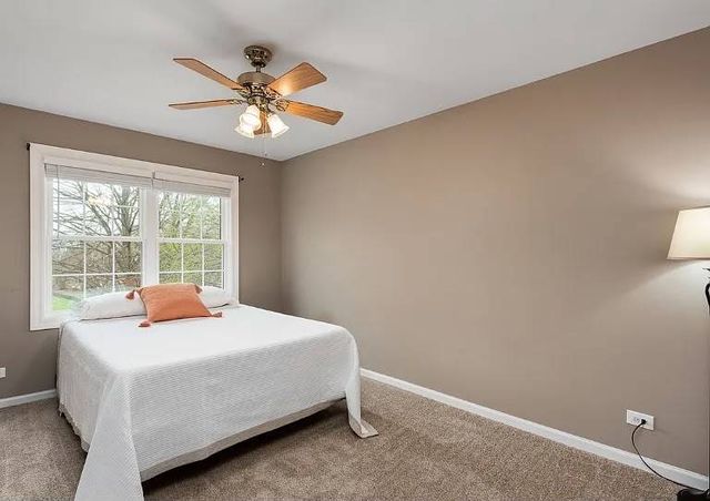 27W220 Chelsea Circle N, Winfield, IL 60190