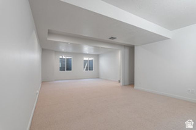 11184 S EASY BEE RD, South Jordan, UT 84009