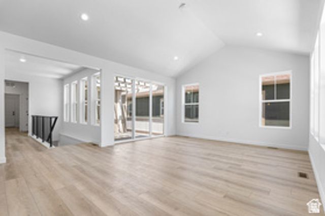 11184 S EASY BEE RD, South Jordan, UT 84009