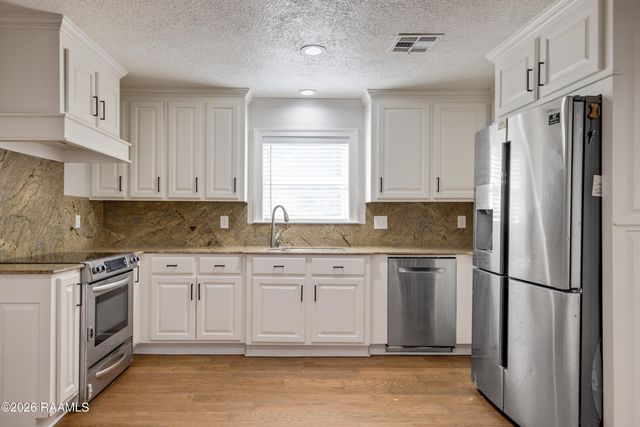 1059 Briar Patch Drive, Broussard, LA 70518