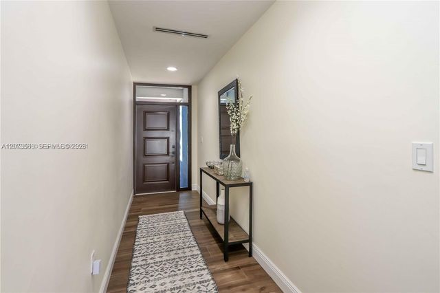 16509 Fox Den Court, Miami Lakes, FL 33014