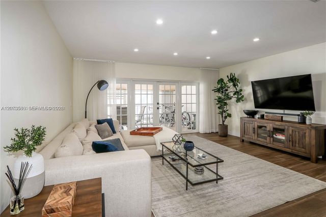 16509 Fox Den Court, Miami Lakes, FL 33014