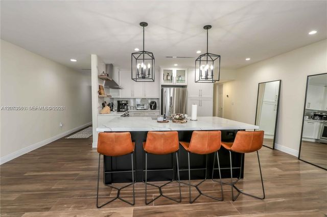 16509 Fox Den Court, Miami Lakes, FL 33014