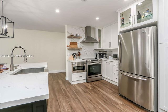 16509 Fox Den Court, Miami Lakes, FL 33014