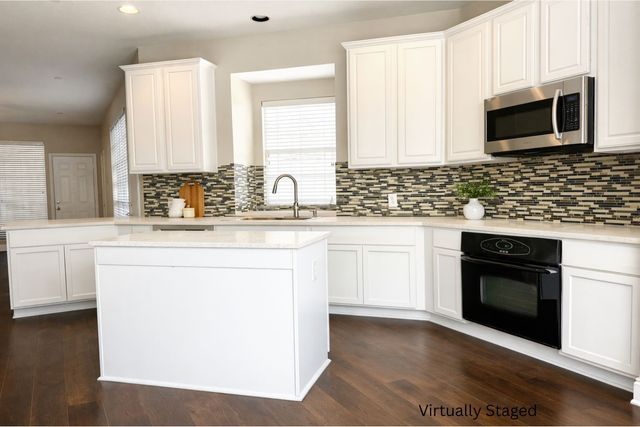 8300 Charleston Street, Irving, TX 75063