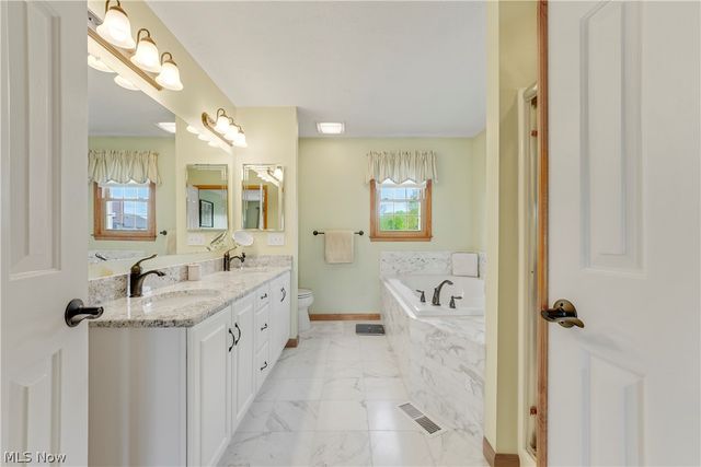 10172 Bissell Drive, Twinsburg, OH 44087