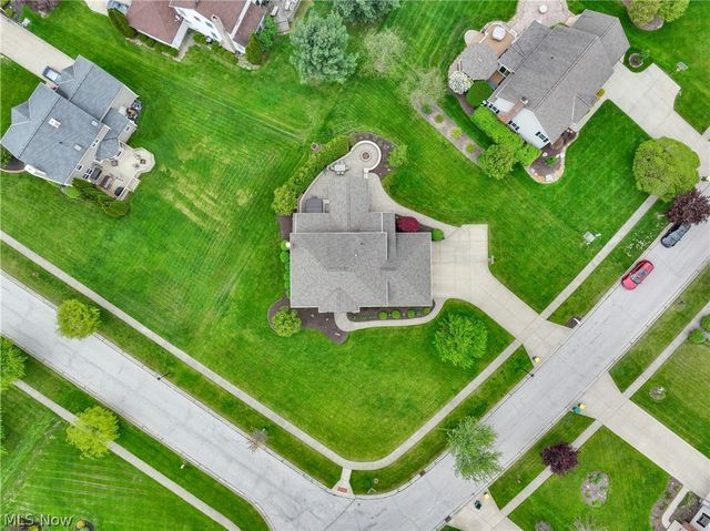 10172 Bissell Drive, Twinsburg, OH 44087