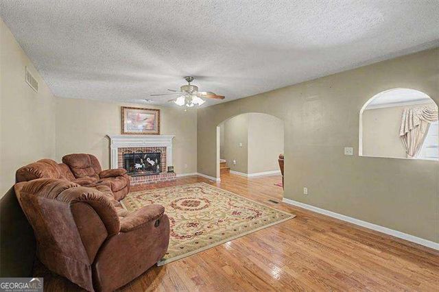 325 Pickett's Crossing, Acworth, GA 30101