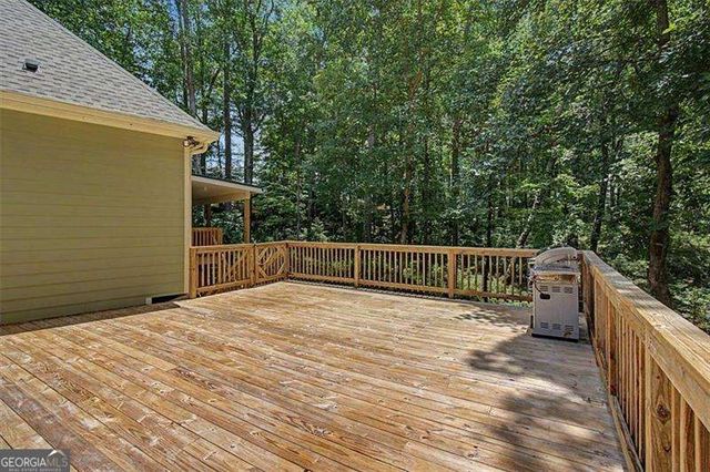 325 Pickett's Crossing, Acworth, GA 30101