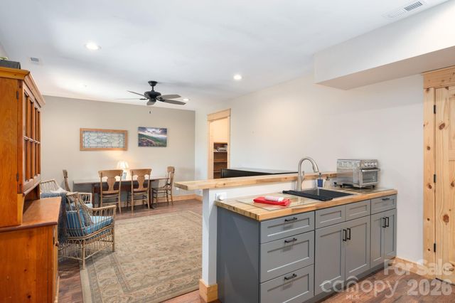 55 Laurel Ridge, Marshall, NC 28753