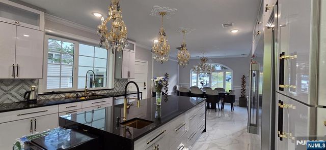 194 Macdonald Drive, Wayne, NJ 07470
