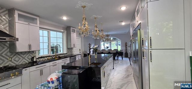 194 Macdonald Drive, Wayne, NJ 07470