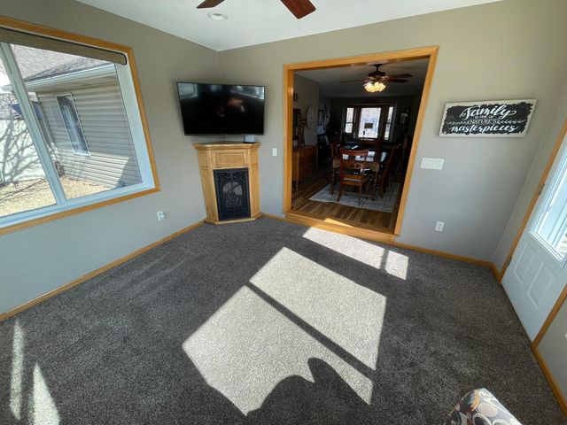 1458 Erickson Drive, Hastings, MN 55033