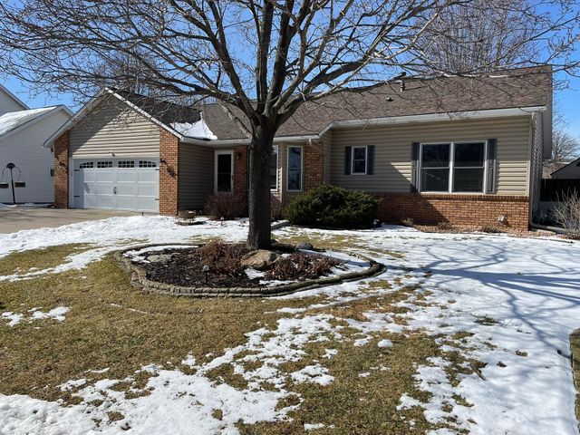 1458 Erickson Drive, Hastings, MN 55033