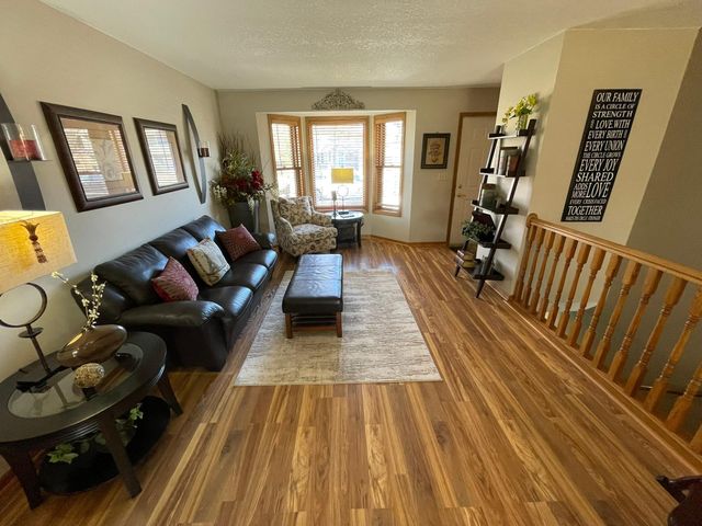 1458 Erickson Drive, Hastings, MN 55033