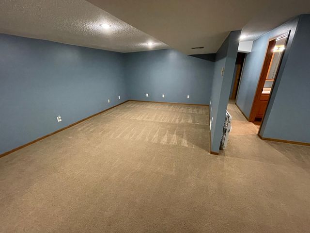 1458 Erickson Drive, Hastings, MN 55033