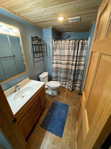 1458 Erickson Drive, Hastings, MN 55033