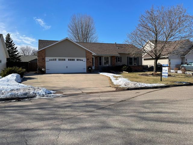 1458 Erickson Drive, Hastings, MN 55033