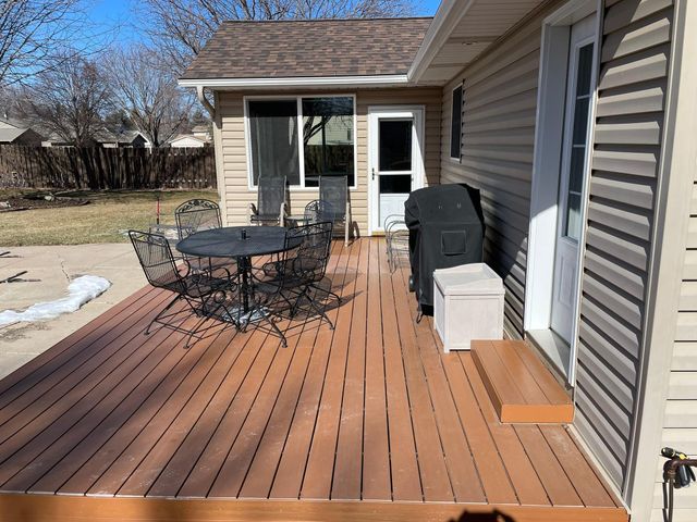 1458 Erickson Drive, Hastings, MN 55033